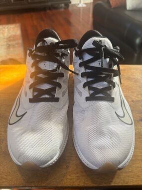 Nike White and Black Athletic Sneakers